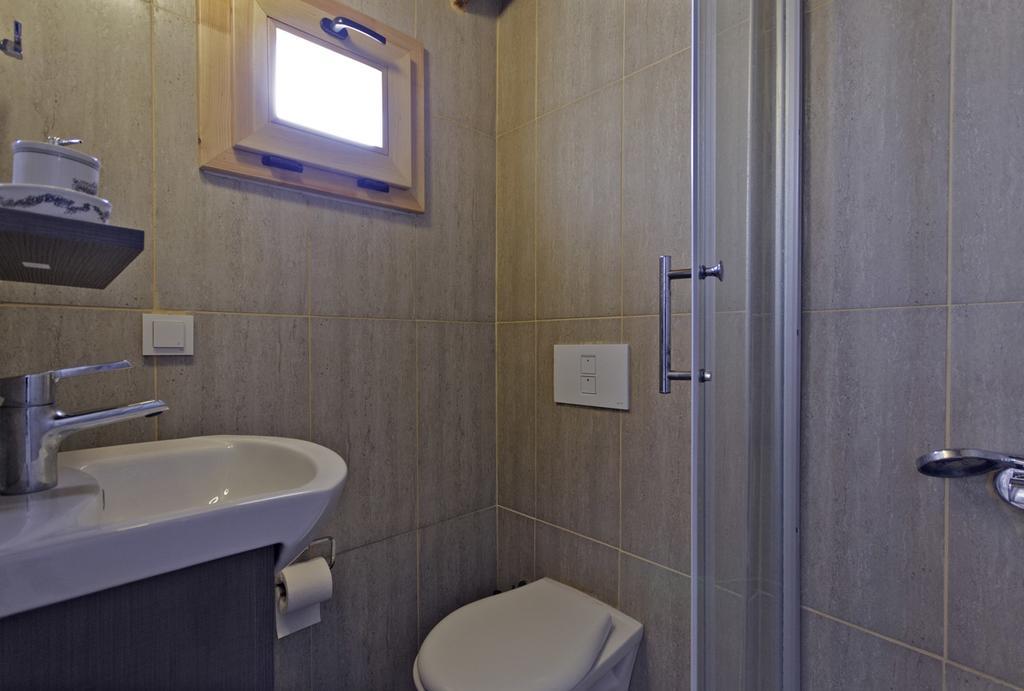 Lilyum Alacati - Tas Ev Экстерьер фото